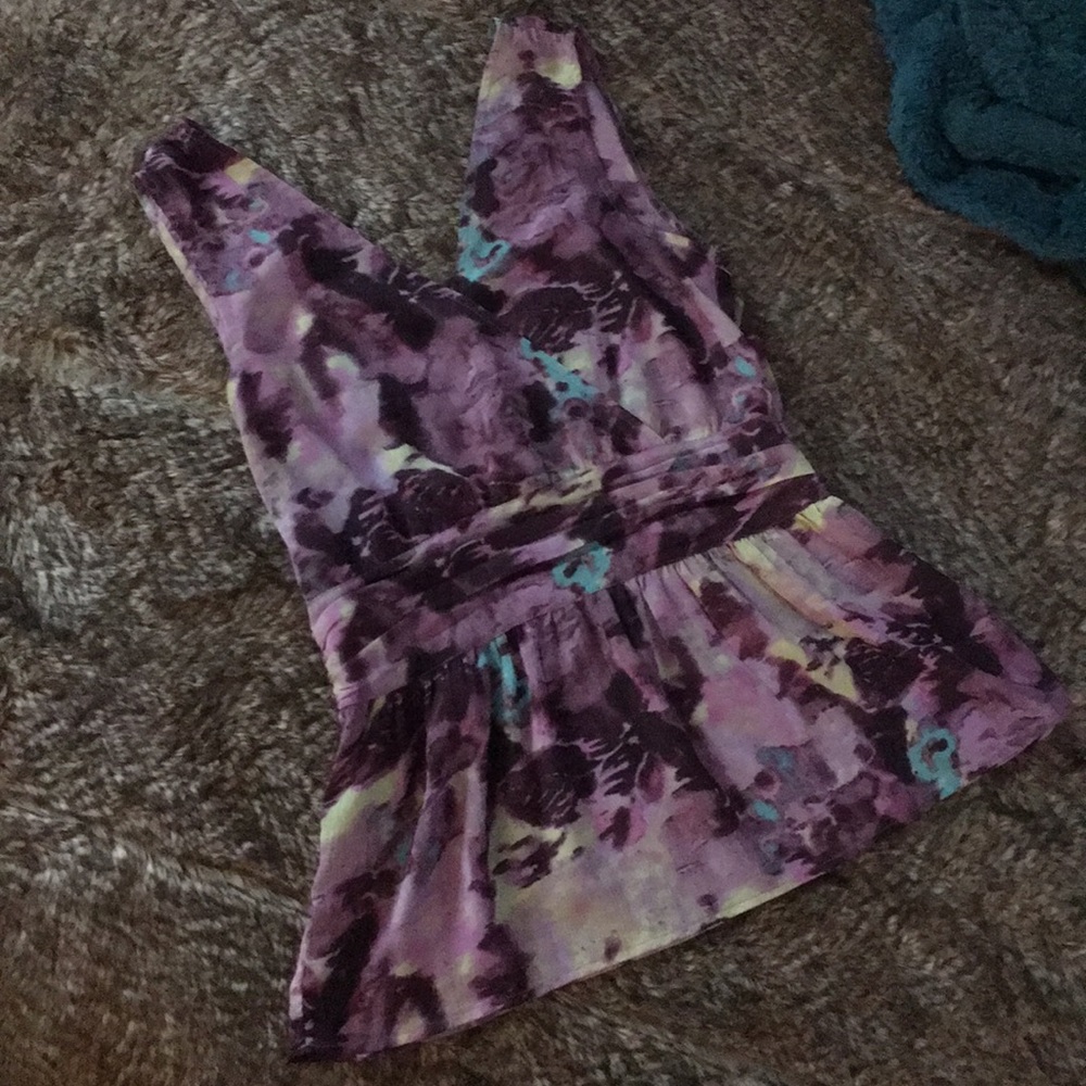 Super cute Banana Republic sleeveless top